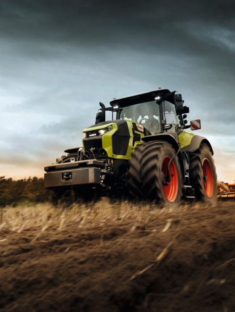 CLAAS AXION 9